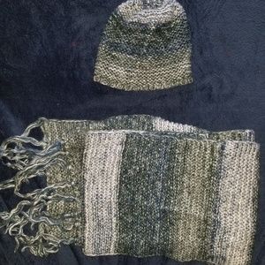 Hat and Scarf set